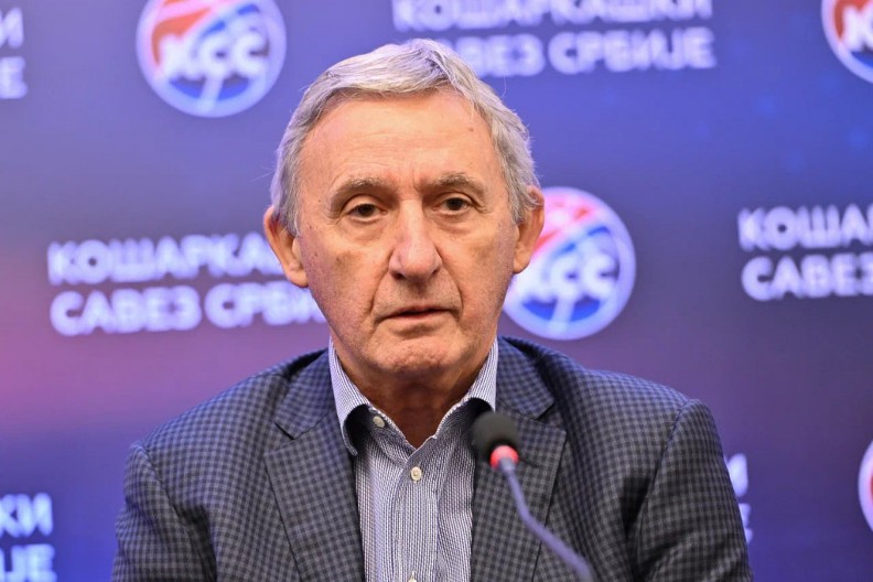 PEŠIĆ OBRADOVAO ČITAVU NACIJU Selektor Srbije pozvao ovog igrača, prvi put posle strašne povrede