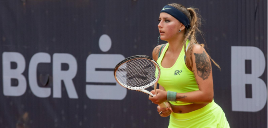 POSLALA BRUTALNU PORUKU POSLE MEČA RUMUNIJE I TZV. KOSOVA Prelepa teniserka koja obožava Novaka, imala je šta da kaže nakon skandala u Bukureštu