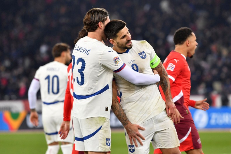 HAMLET U LESKOVCU Ko će da nakrivi šešir za Ameriku?