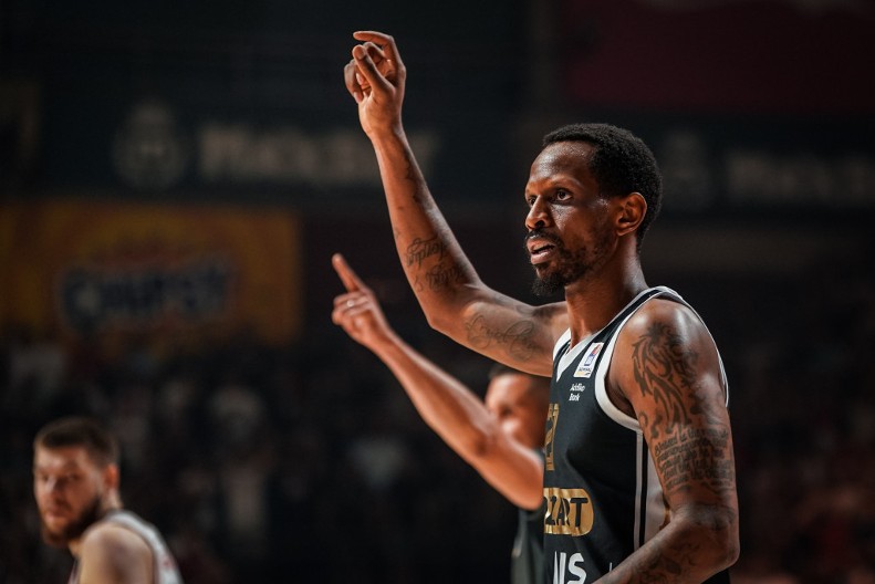 ŠTA SE DEŠAVA SA NANELIJEM? Pominje se jedan evroligaš