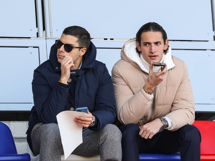 MIHA BI BIO PREPONOSAN DA OVO VIDI Sin legendarnog Siniše Mihajlovića bodrio Zvezdine omladince do ogromne pobede protiv Milana