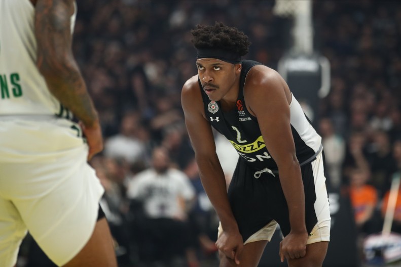 LEDEJ NIKAD EMOTIVNIJI Bivši košarkaš Partizana se prisetio utakmice u crno-belom dresu i jedva zadržao suze (VIDEO)