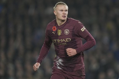 SITI SE NE ŠALI Halandu na stolu monstruozan ugovor, postaje najplaćeniji igrač u Evropi, ali ima i jedna kvaka