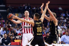 MNOGO TEORIJA I INFORMACIJA Misterija smrti poznatog košarkaša, niko ne zna kako je sebi presudio