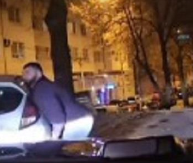 KAO HULK Evo kako je naš proslavljeni sportista rešio problem bahatog parkiranja, cela Srbija ostala u šoku (VIDEO)