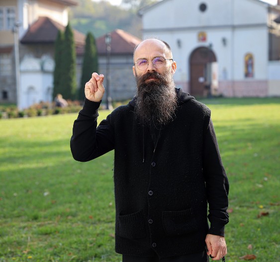 UZ BOŽJU POMOĆ POBEDIO POROKE Kako protiv Njegoša i da li je u jutjuberima spasenje? Bivši napadač Zvezde opleo po legionarima