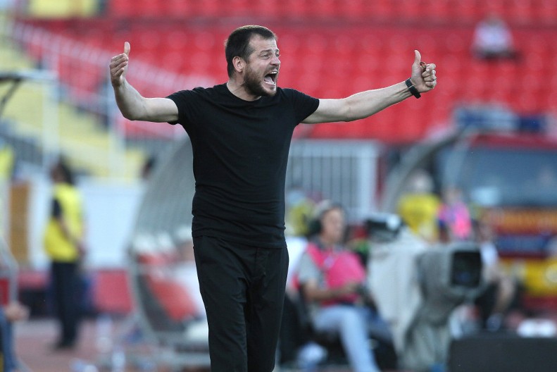 VOŠI NE IDE SA LALATOM Novosađani ponovo poklekli u Novom Sadu, Tekstilac odneo bod