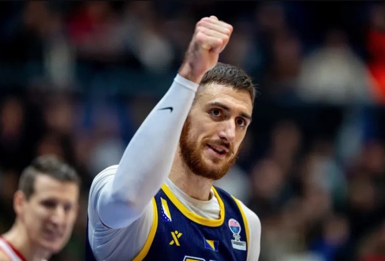 SRBIN IZ OKOLINE SREBRENICE JE NOĆNA MORA HRVATA Ponizili ga izjavom, a on ih odveo na rub ambisa