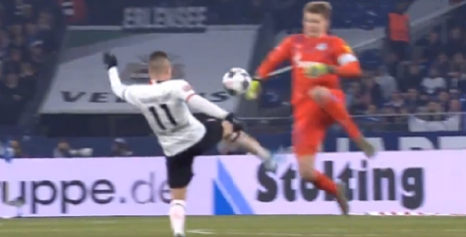 OVO SE NE ZABORAVLJA Jednog Srbina je "unakazio", a sada će braniti protiv Crvene zvezde (VIDEO)