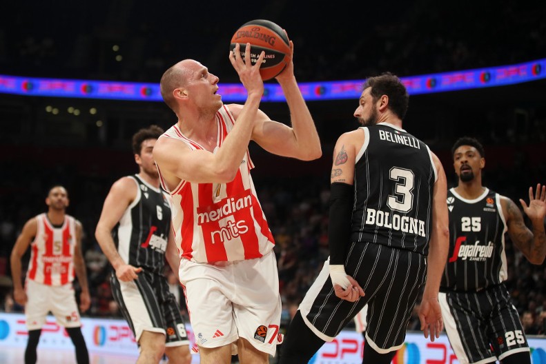 DAVIDOVAAAAC Pogledajte kako je Zvezda trojkom Dede slavila u Barseloni (VIDEO)