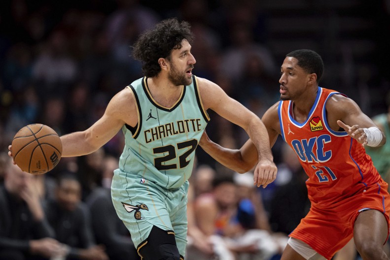 OKLAHOMA SRUŠILA ŠARLOT Sjajni Vasa Micić blistao, ali nedovoljno za pobedu Hornetsa