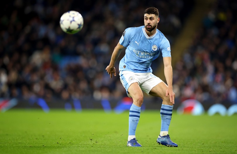 HRVATSKI SUPERSTAR U EKSTAZI, SRBIN GA IZVEO NA BINU Gvardiol zapevao čuveni hit (VIDEO)