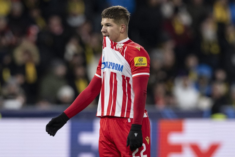 TEŠKA NESREĆA U BEOGRADU Bivši fudbaler Zvezde naleteo na ženu van pešačkog, lekari joj se bore za život