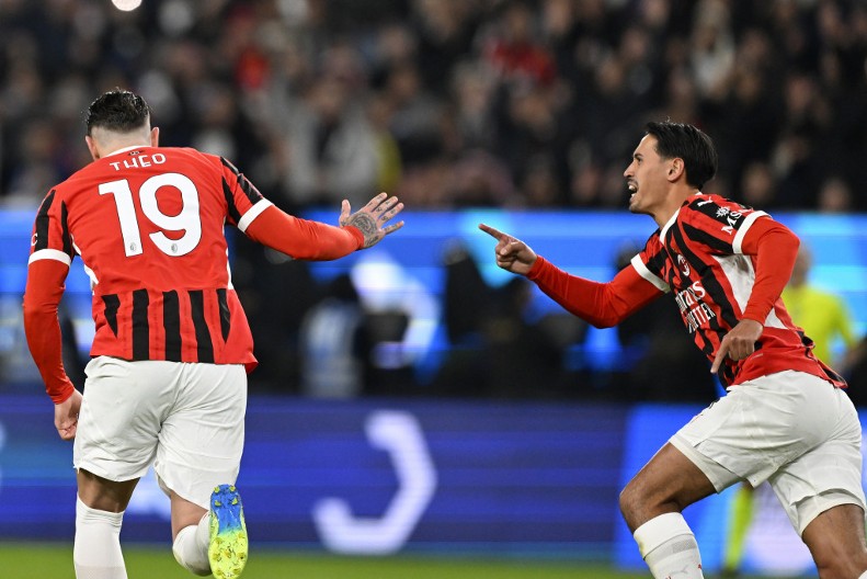 POTPUNA LUDNICA Milan posle spektakularnog preokreta srušio Inter i osvojio Superkup Italije