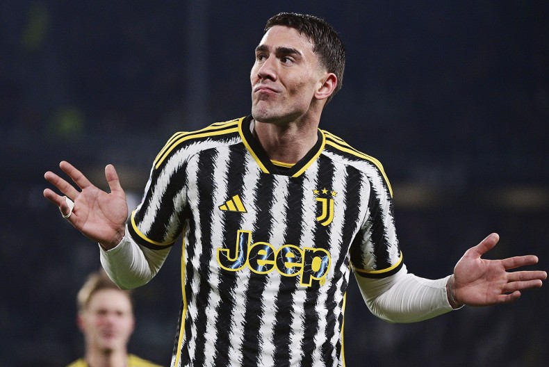 VLAHOVIĆU, PROBAJ JOGU, MOŽDA POMOGNE Brutalan komentar prvaka Evrope: Jeste Srbin, ali nije video rat