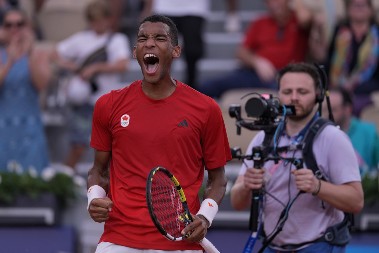 ŠESTI TROFEJ U KARIJERI Feliks Ože-Alijasim osvojio titulu u Adelejdu