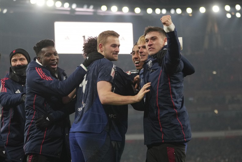 KAKVA LUDNICA U LONDONU Arsenalu se zacrnila bela tačka, Turčin heroj Junajteda