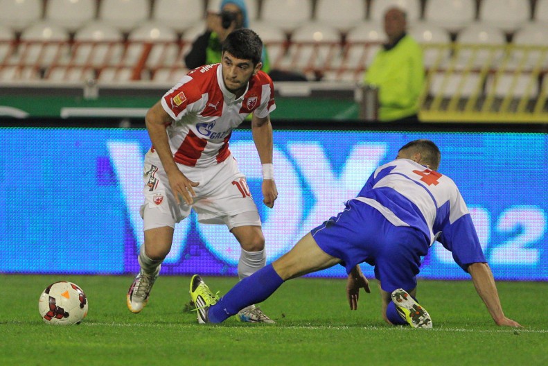 DAJU "SVE" ZA BIVŠEG VEZISTU ZVEZDE Turci se ozbiljno isprsili, novac i dva igrača u zamenu za momka koji se nije pokazao na "Marakani"