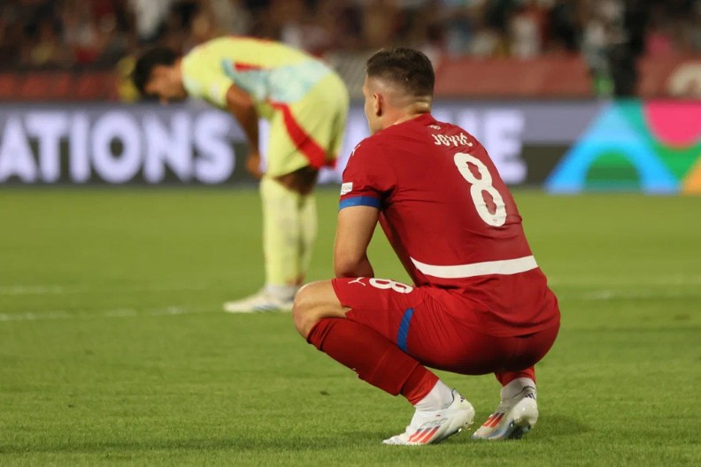 JOVIĆ ODBIO RUKU SPASA Luka neće tek tako iz Milana, čeka atraktivniju ponudu