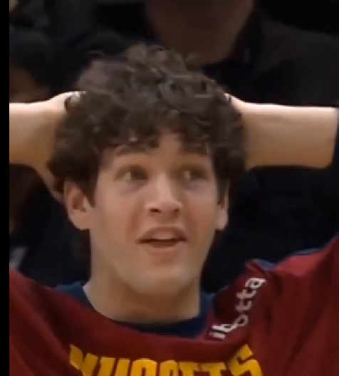 SVE NA JEDNOM MESTU Jokić je čak PET puta zakucao, saigrači se hvatali za glavu (VIDEO)