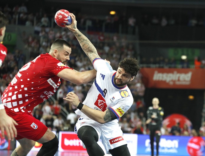 SPEKTAKL U ZAGREBU PRIPAO DOMAĆINU Hrvatska srušila Francusku za finale prvenstva sveta