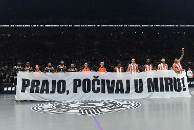 OVO SE RETKO VIĐA Košarkaši Zvezde i Partizana ujedinjeni