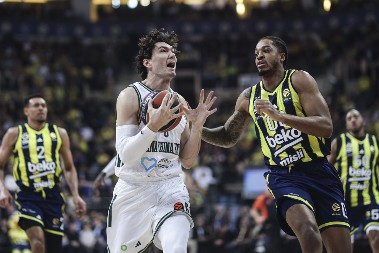 TOTALNA DRAMA U ISTANBULU PAO utišao "Ulker Arenu" u pravom trileru protiv Fenerbahčea