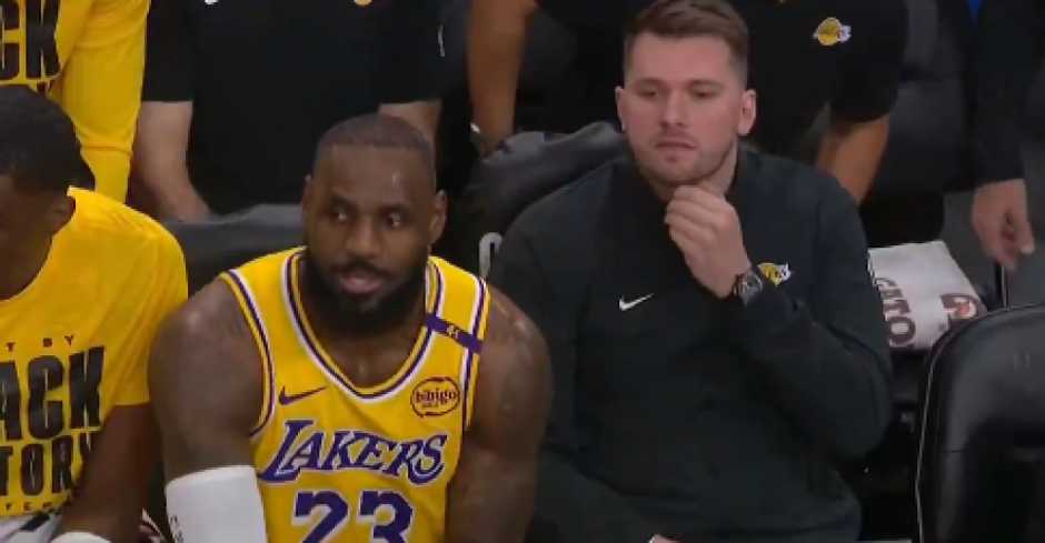 ŠTA SE DEŠAVA SA DONČIĆEM? Sedeo pored Lebrona, oči mu bile pune suza (VIDEO)