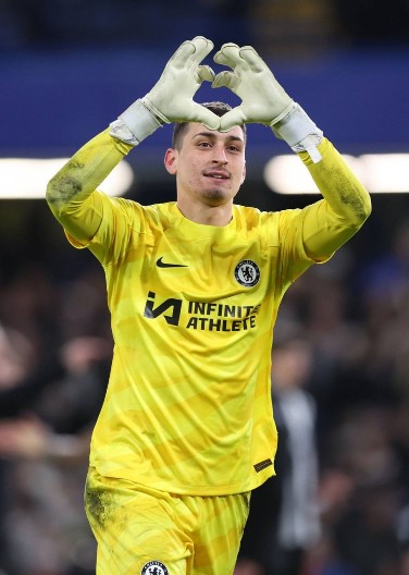 ŠOKANTNA ODLUKA ČELSIJA Petrović brani fantastično, ali će biti prodat, ovo je razlog