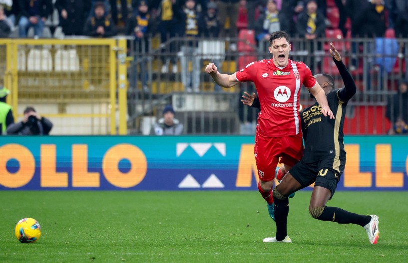 ZVEZDA I LEKOVIĆ NA IGLAMA Boketi izgubio podršku, Monca postavlja legendu za novog trenera