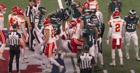 MAHOMS NIJE ZNAO GDE JE Filadelfija razbila Kanzas za titulu