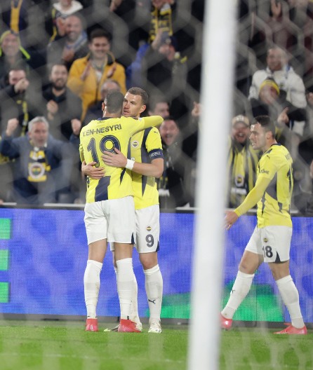 LUDA PRIČA IZ TURSKE Filip Kostić slučajno slomio ruku Edinu Džeku?! (VIDEO)