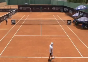 MEČ PREKINUT ZBOG PUCNJAVE Šokantna scena: Pojavio se tenk pored teniskog terena (VIDEO)