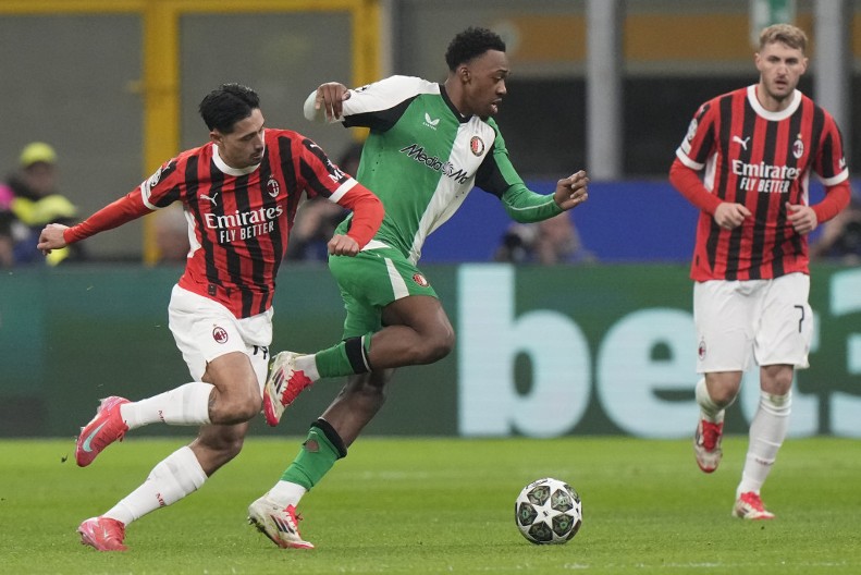 ŠOK ZA MILAN Pavlović gledao kako gluma Tea Ernandeza vodi Fejnord u osminu finala Lige šampiona