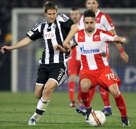 MILJENIK "DELIJA" IMAO TEŠKU ŽIVOTNU PRIČU Doživeo tragediju pre dolaska u Zvezdu, navijači ga obožavali zbog golova Partizanu, a sada uživa pored prelepe Srpkinje