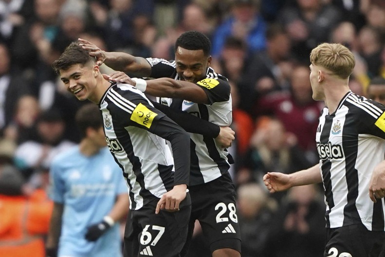 KASNO BLEKIJEVEVA MAGIJA NA SEVER ENGELSKE STIŽE Milenković pogodio za Notingem, Njukasl se nekako isčupao u spektaklu (VIDEO)