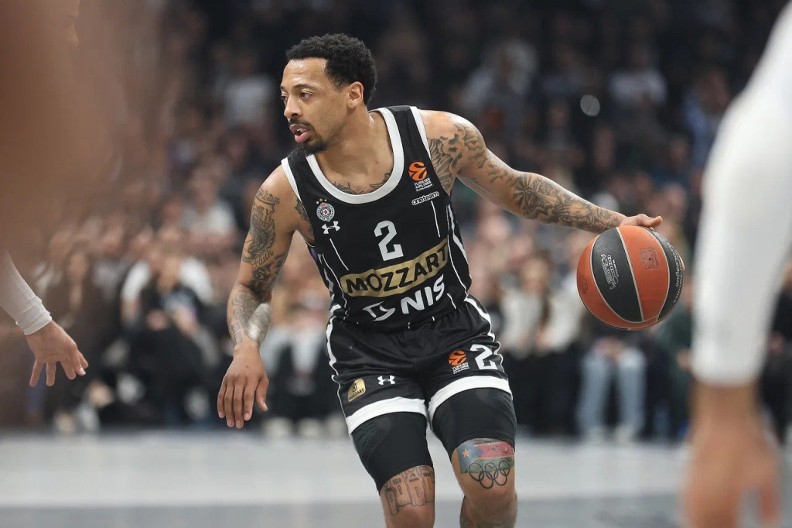 ONI SU NAJBOLJI Karlik Džons i Zvezdin dželat podelili MVP nagradu kola Evrolige