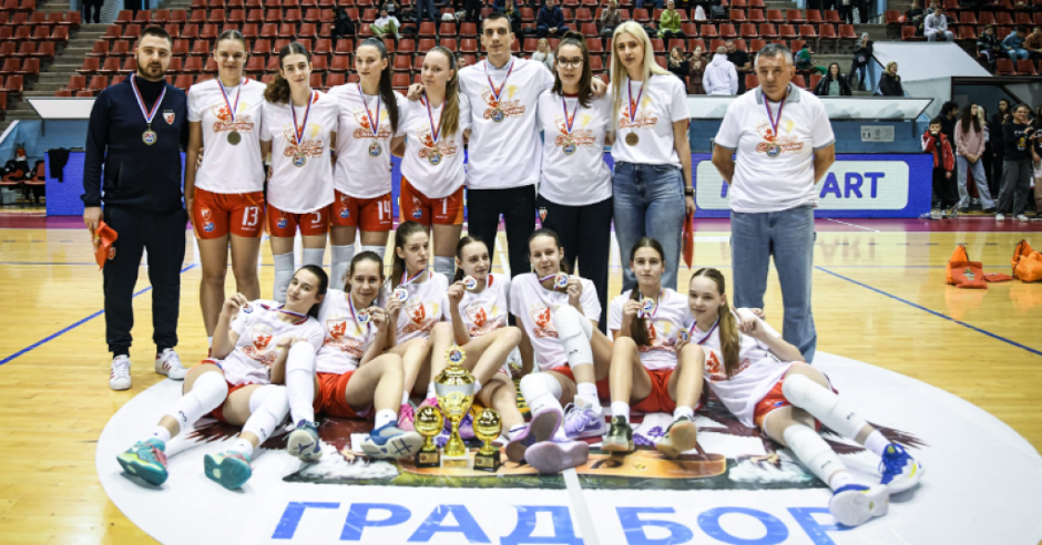 Pionirke Crvene zvezde osvojile Moja kravica Mini Kup