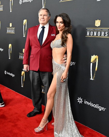 UDRI DEDA Hrvat Belčik, najuspešniji trener u istoriju NFL lige, nije odoleo bivšoj čirlidersici