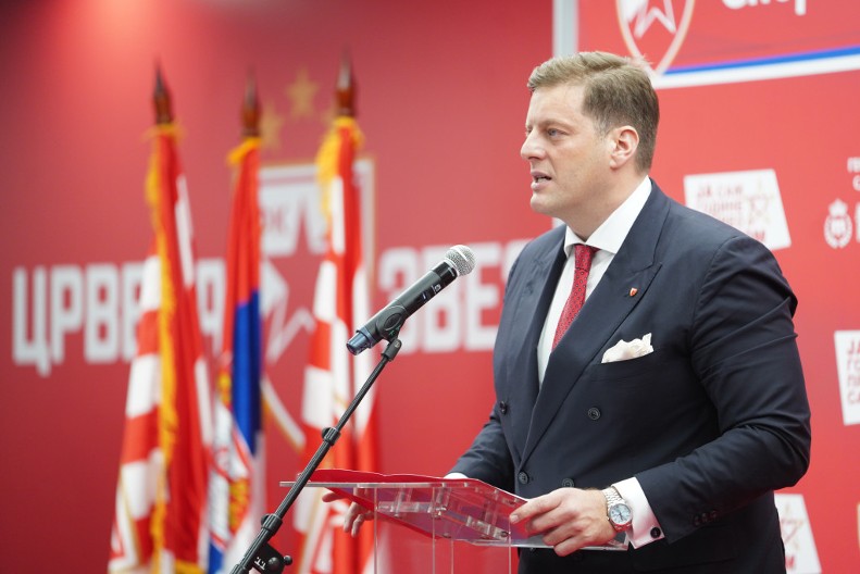 "SIMBOL BEOGRADA I SRBIJE" Stojan Vujko čestitao rođendan SD Crvena zvezda