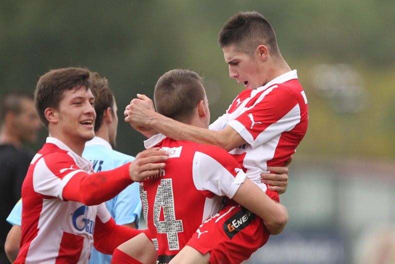 BOMBA NA "MARAKANI" Zvezda vraća reprezentativca Srbije, a nije u pitanju Veljković