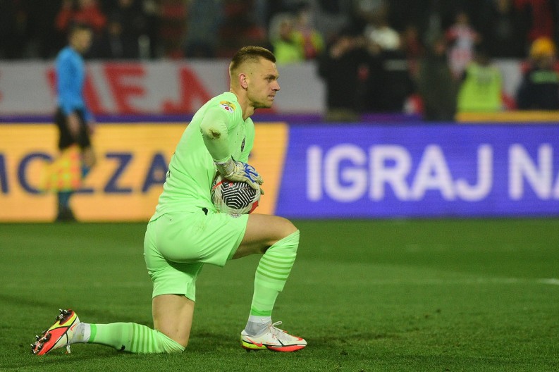 OPŠTI HAOS NA BANJICI Aleksandar Jovanović u sukobu sa policijom pred meč, hitno se oglasio Partizan (VIDEO)