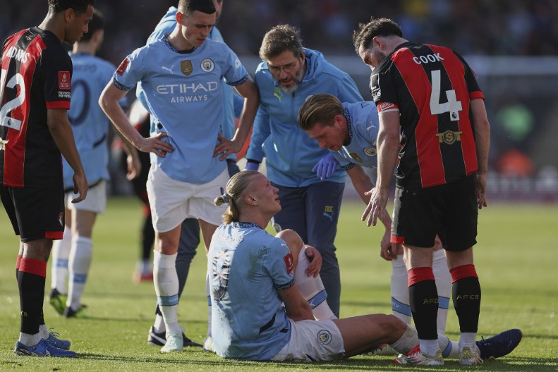 GVARDIOLA U NEVERICI Isplivao šokantan snimak, najbolji igrač Sitija na štakama napustio stadion, sumnja se na težu povredu (VIDEO)
