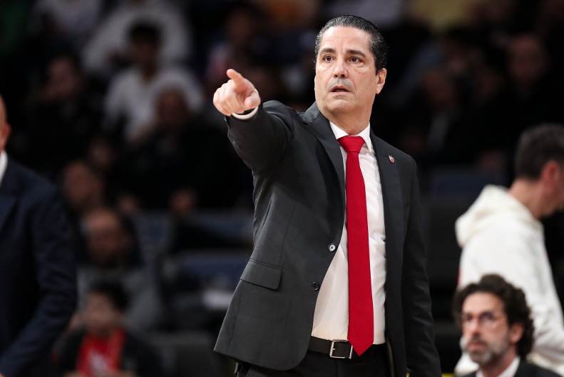 SUMORNO LICE SFEROPULOSA Trener Zvezde otkrio uzrok šokantnog poraza, ali i kako da se popravi igra