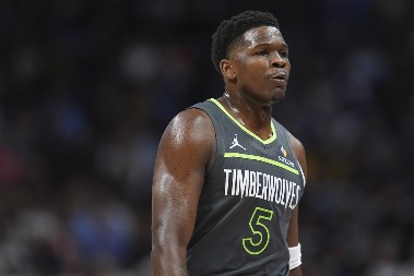 BRATE, ON JE NEVEROVATAN Najbolji igrač Minesote ostao u šoku posle Jokićeve partije (VIDEO)