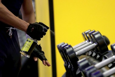 OGROMNA TUGA Preminuo bivši šampion - čekao suđenje za ubistvo, pa pronađen mrtav