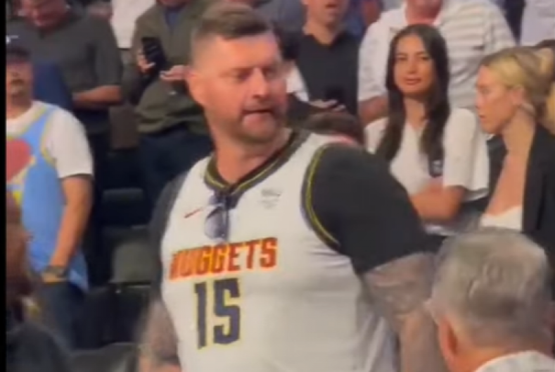 SKUPILO SE DRUŠTVO... Miško objavio hit fotku: Evo kako sada izgledaju braća Jokić