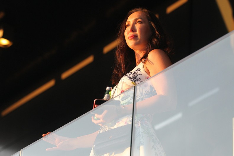 KAŽU DA SU KAO PRESLIKANE Ova pevačica je sestra Jelene Janković: Hteli su da nas posvađaju