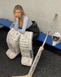 ANĐEO POSTOJI Hokejašica voli i druge zimske sportove, a fanovi obožavaju njene... fotke!