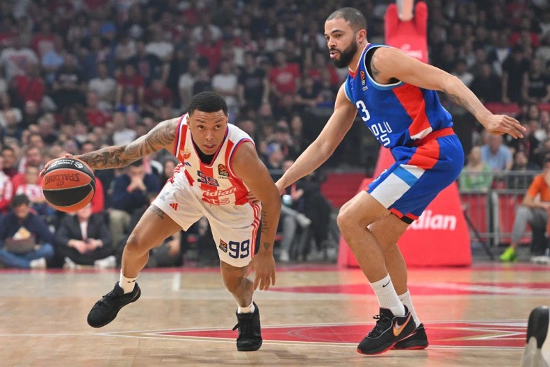 ARENA JE PROKLJUČALA Pogledajte koš Jaga uz zvuk sirene (VIDEO)